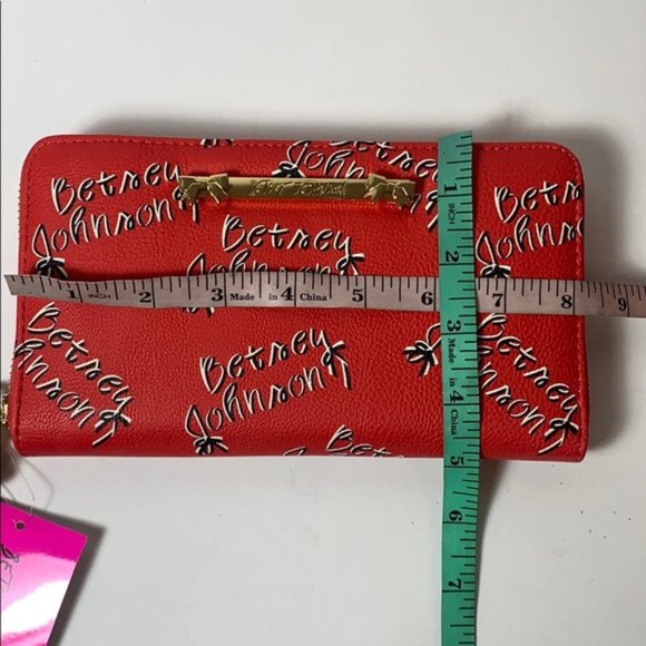 NWT Betsey Johnson Red Wallet with Gift Box - Picture 7 of 9